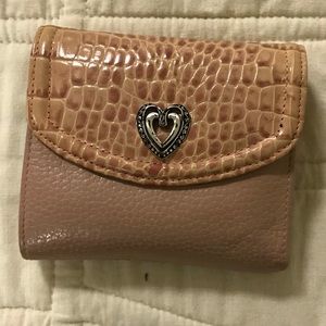 Brighton wallet pink/pink alligator texture